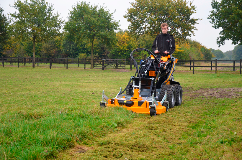 TOBROCO-GIANT Skid steer loader - industry news