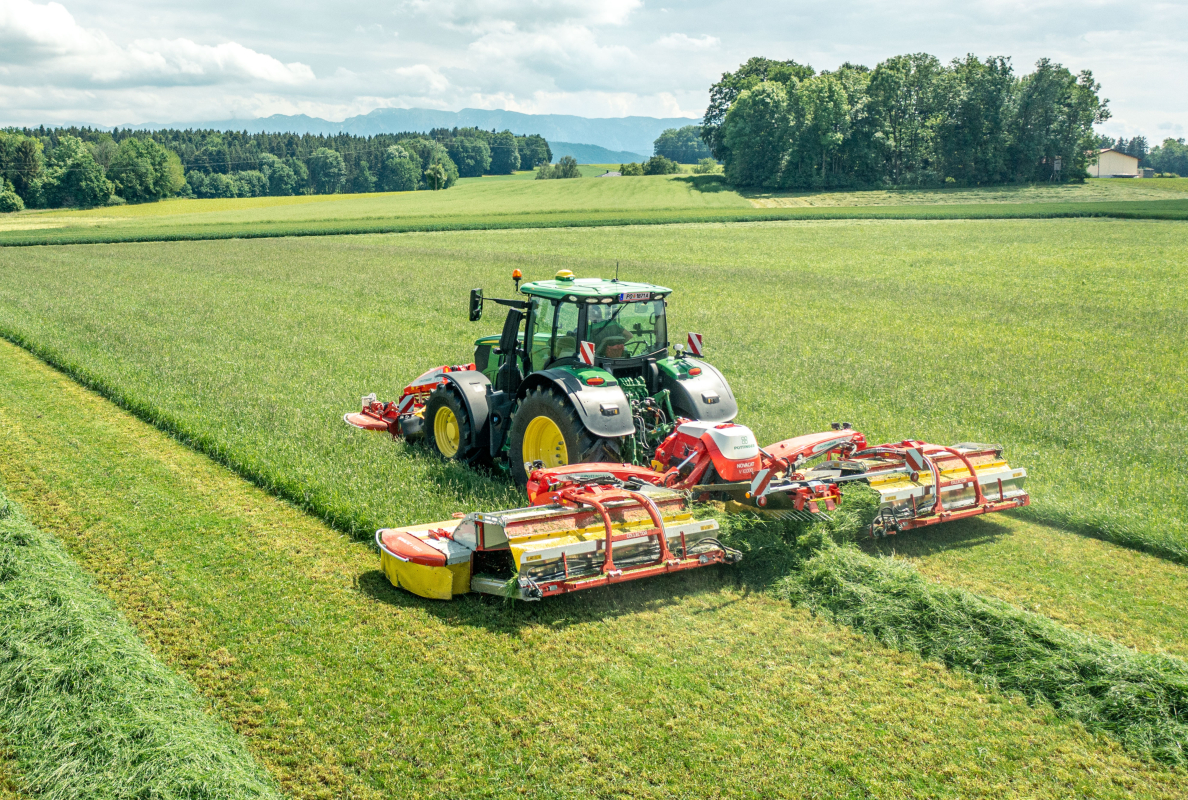 NOVACAT V 10000 - Mower combination for the best working results
