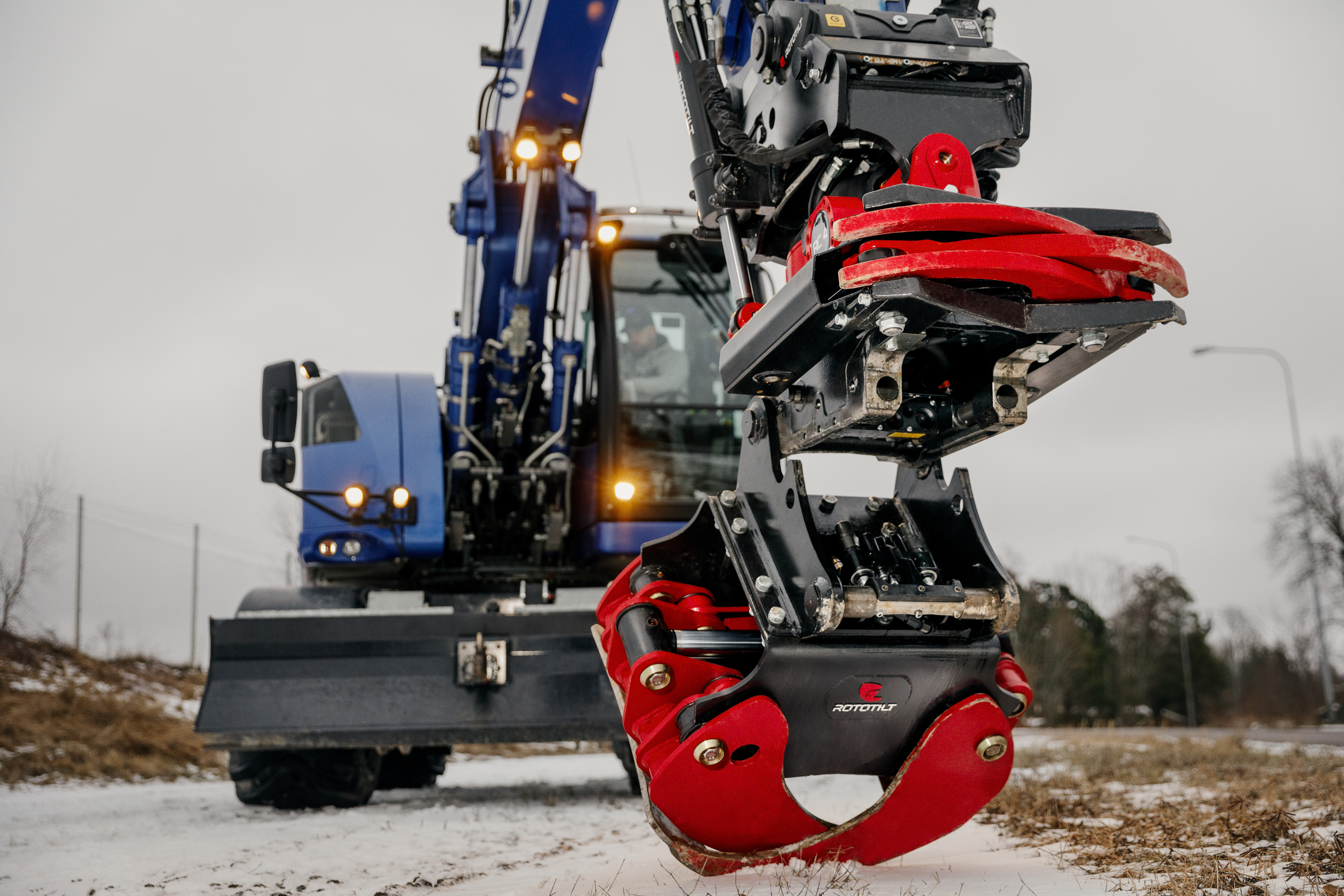 Rototilt expands its range of adapter frames