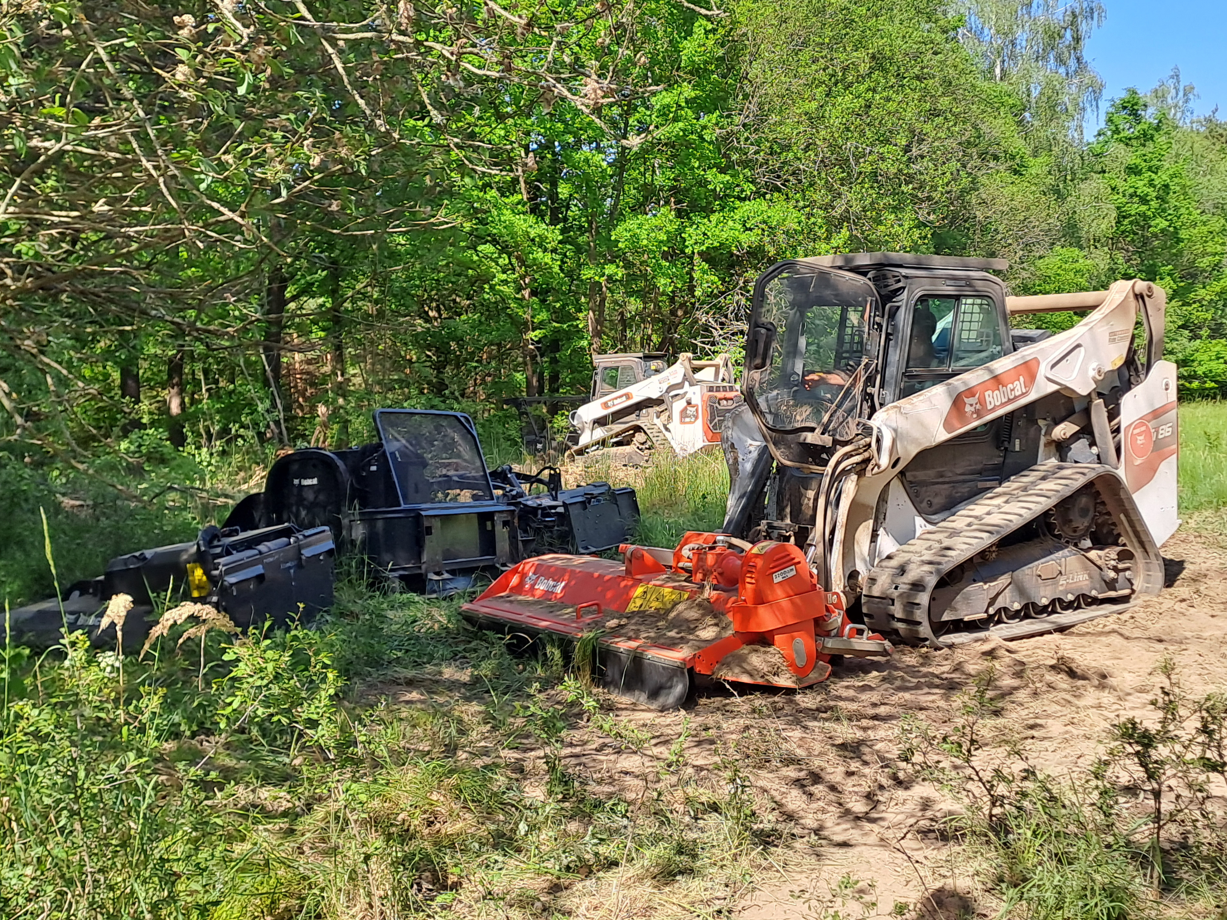 T86 and T86-2 equipped with cutters to clear thick bush and overgrown grass