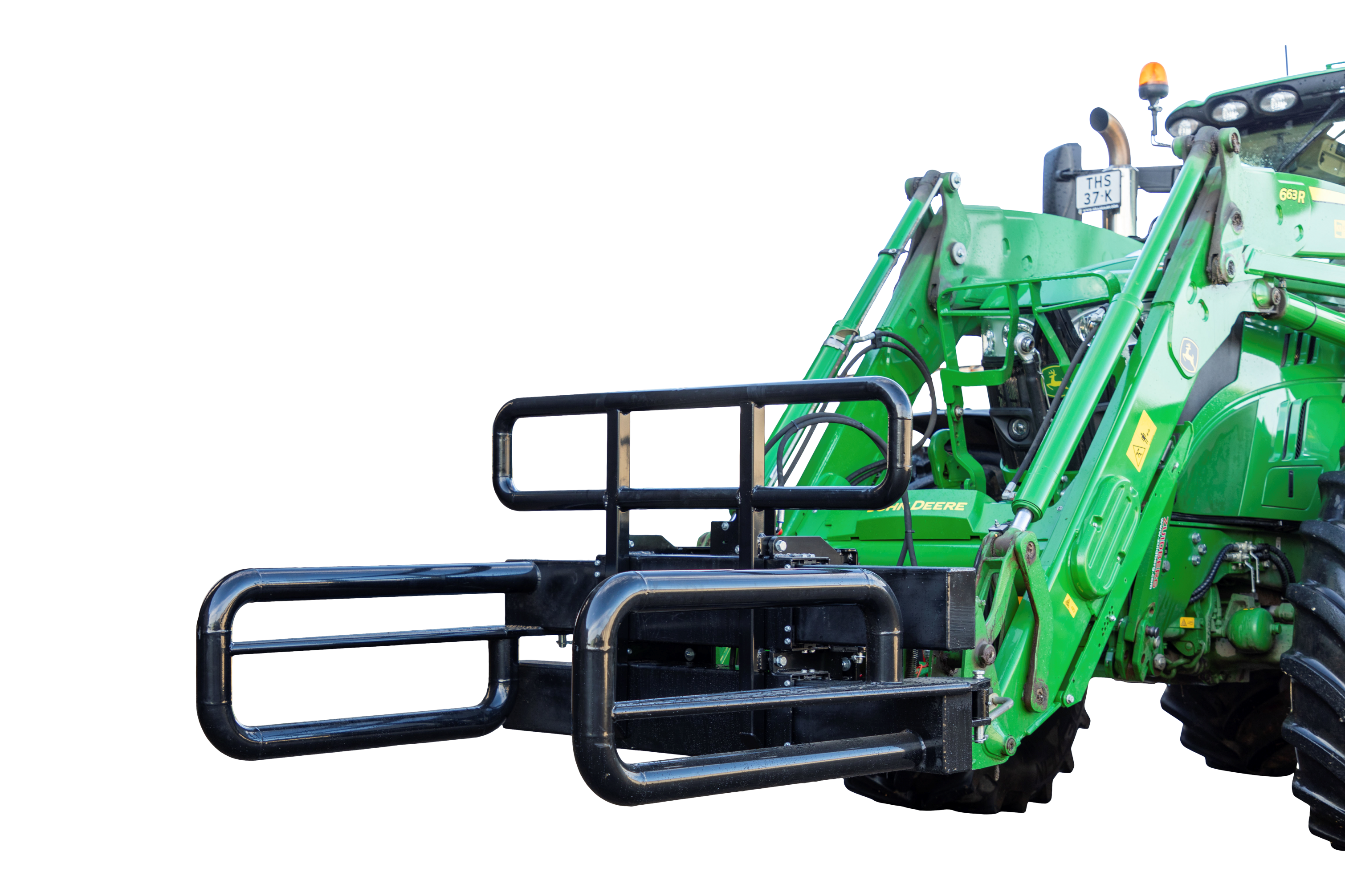 Tractor with baleclamp