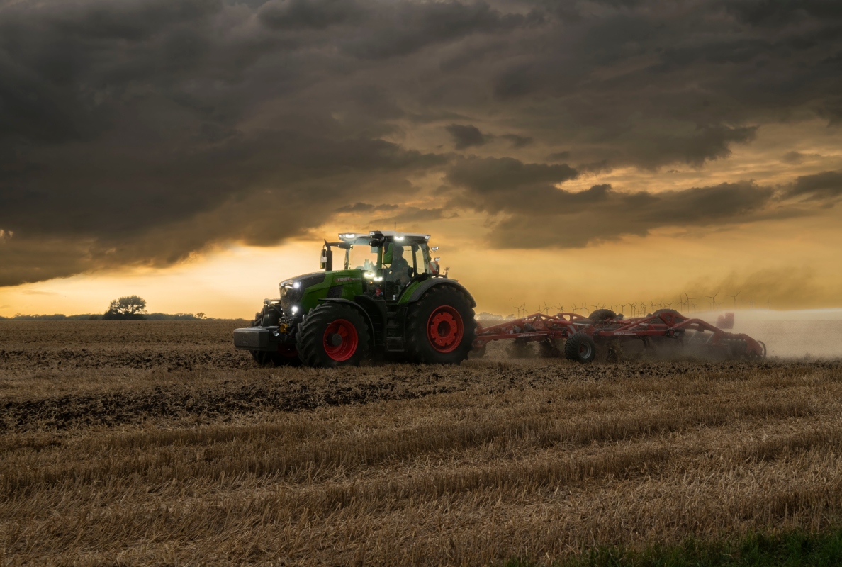Makes the working day a pleasure. Fendt 800 Vario