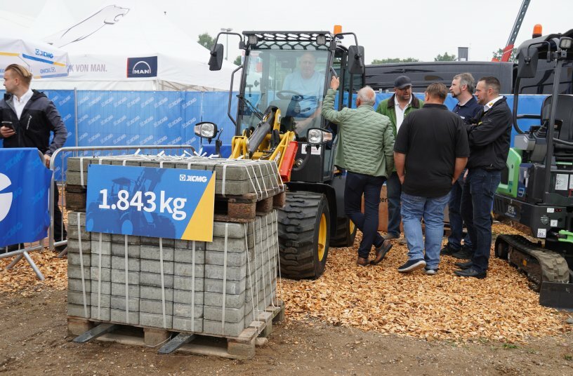 XCMG presents innovative construction machinery solutions