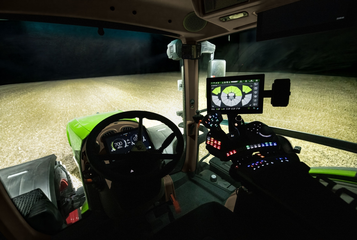 Makes the working day a pleasure. Fendt 800 Vario