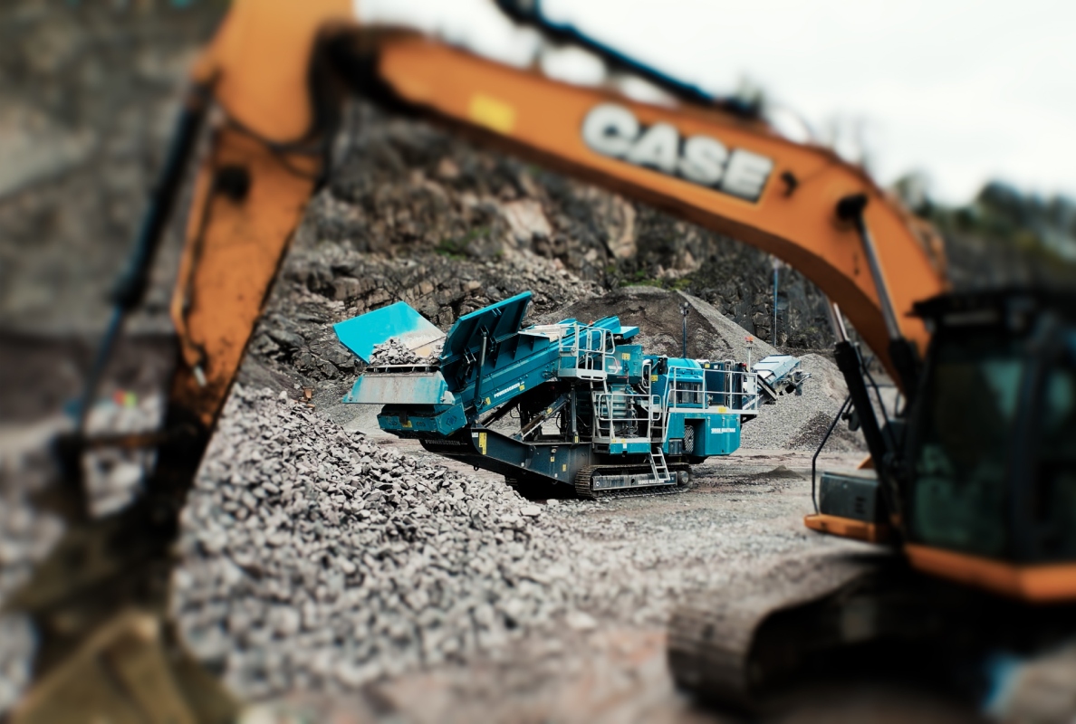 Visitors will also be able to view a prototype version of the 1000X Maxtrak cone crusher