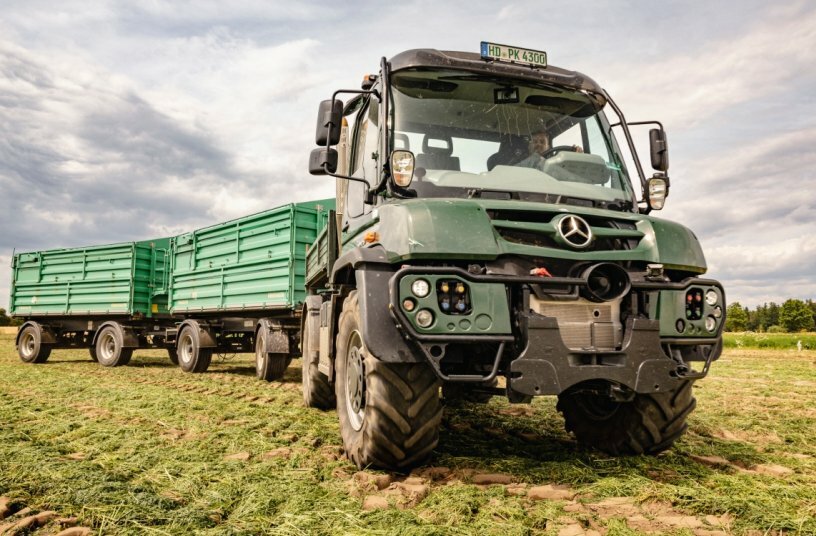 Unimog in agricultural operation