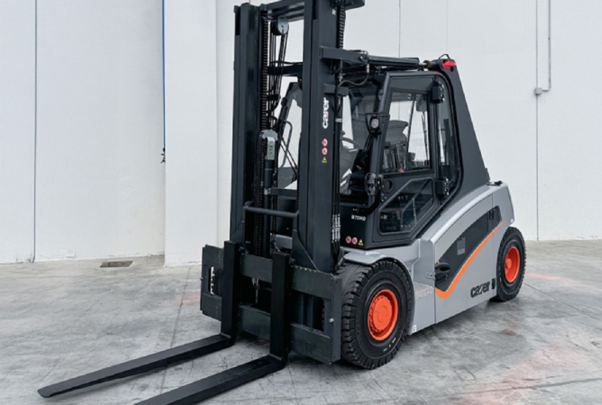The Carer B Series: heavy-duty handling, electric drive. Indoor and outdoor