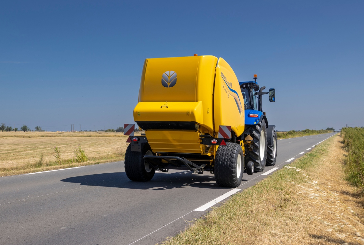 New Holland Roll-Belt 180 PLUS