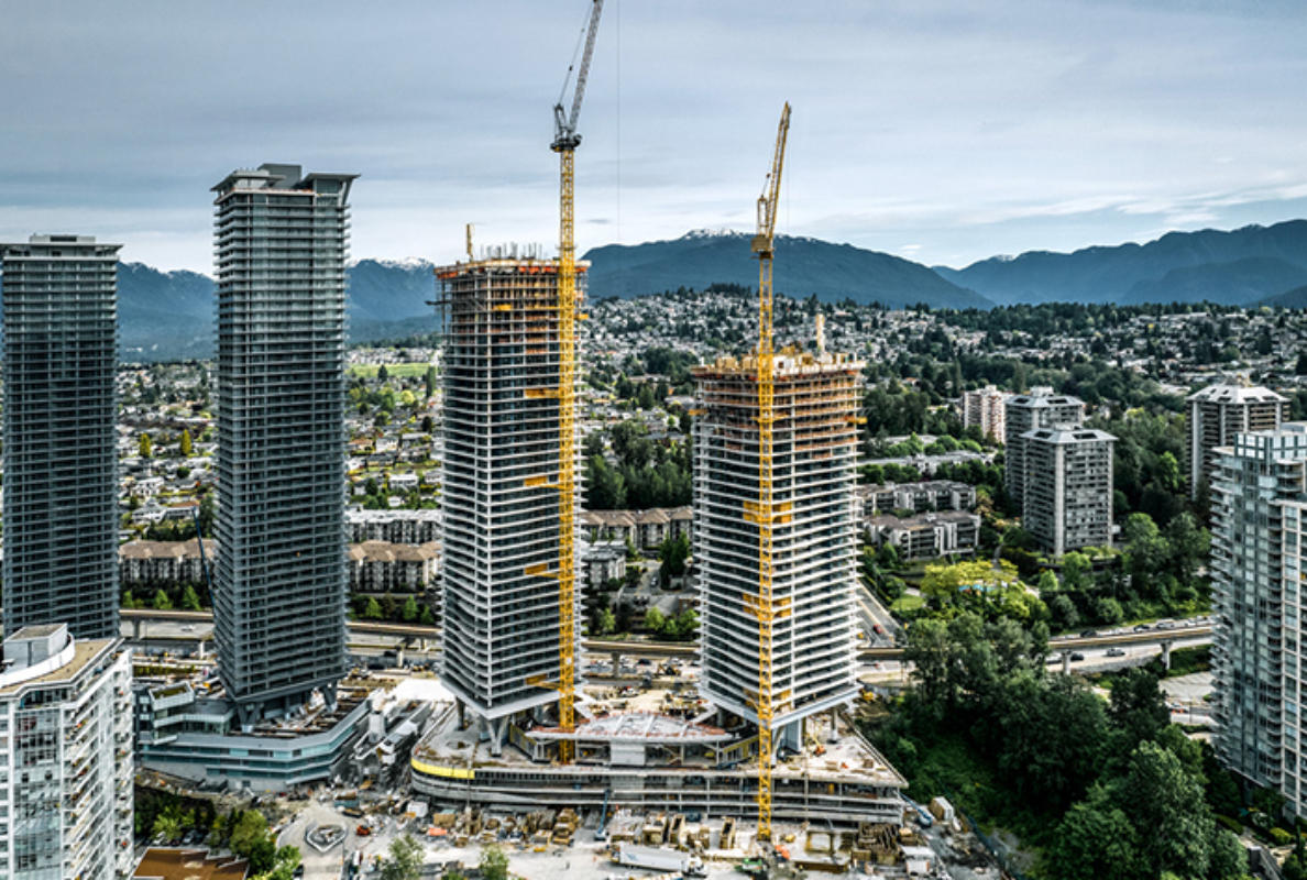 A 280 HC-L and a 355 HC-L from Liebherr are helping to build two residential towers in Burnaby, Canada.