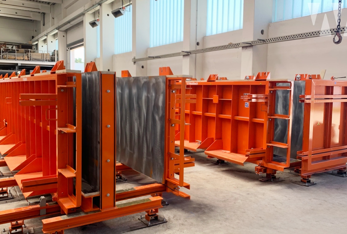 Moldtech Installs Two Vertical Battery Moulds in Germany for Residential Projects