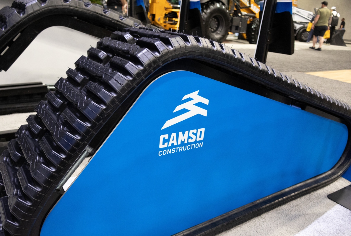 CAMSO Construction Superior Durability (SD) Track