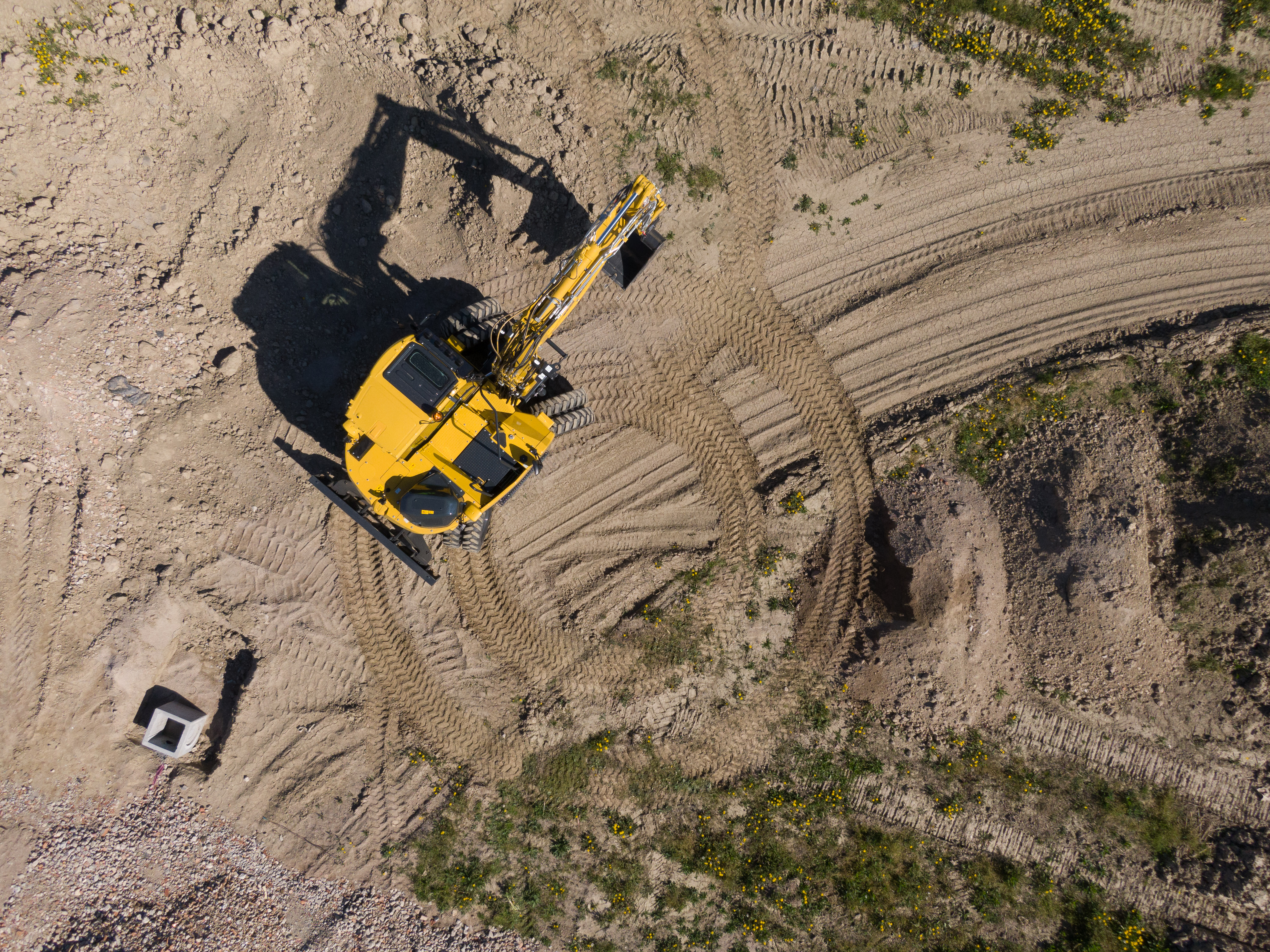 Komatsu Europe announces the new PW138MR-11 wheeled excavator