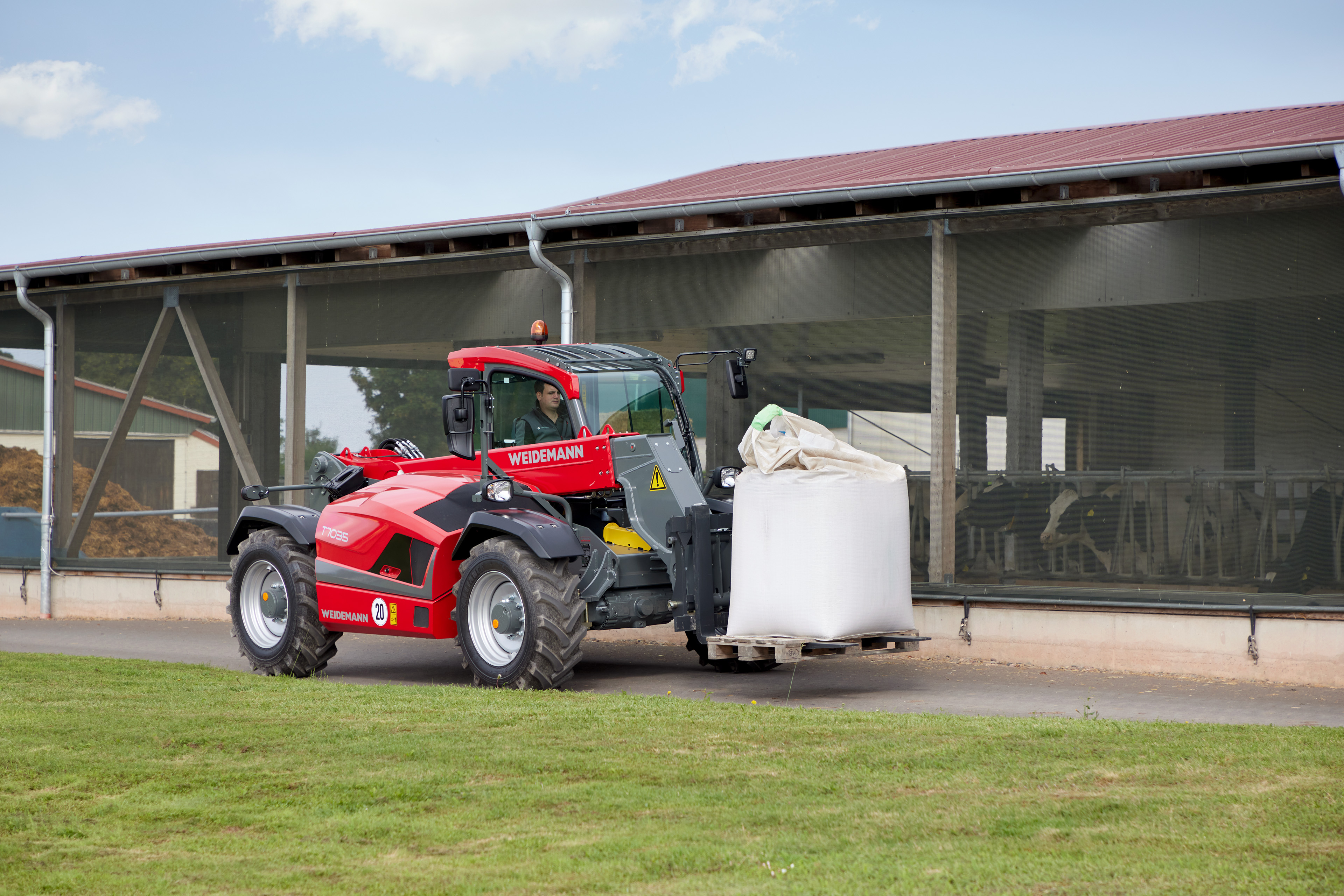 Weidemann T7035 telehandler