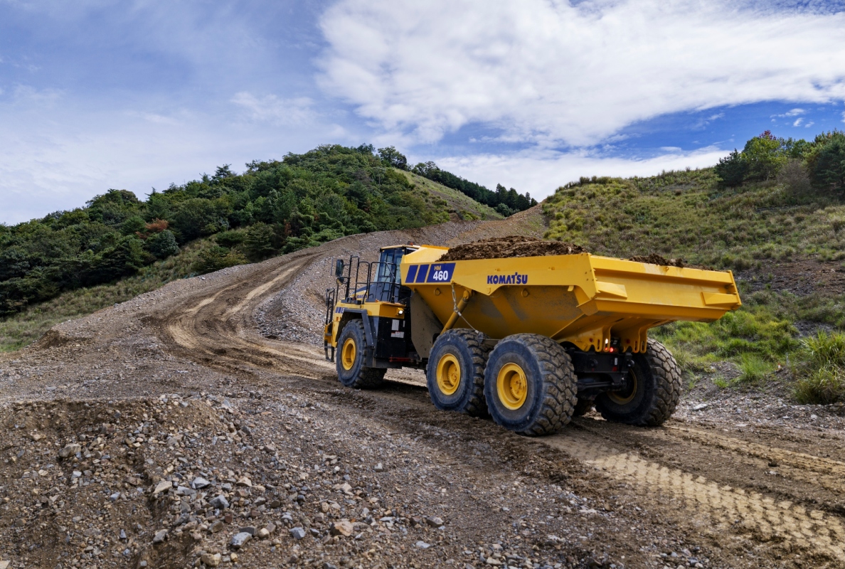 Komatsu HM460-6