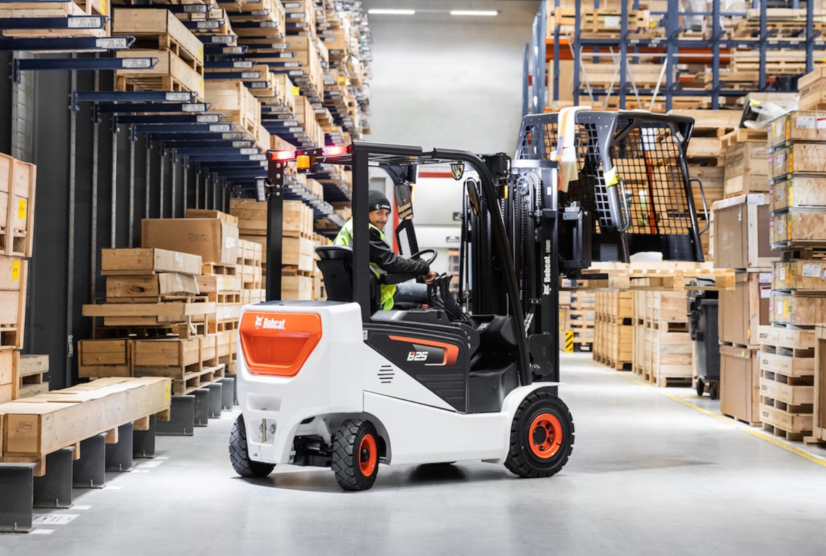 Bobcat Electric Forklift B25NS