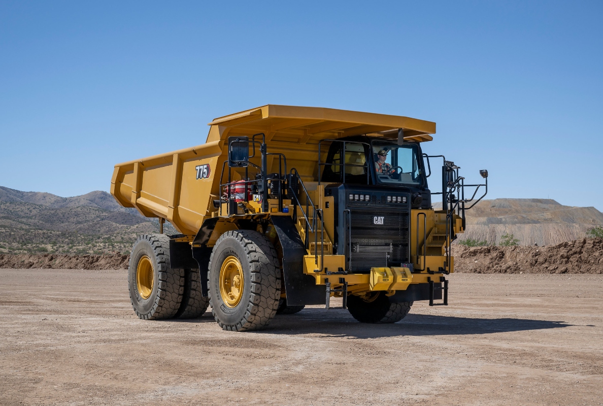 Cat® 775 Off-Highway Truck