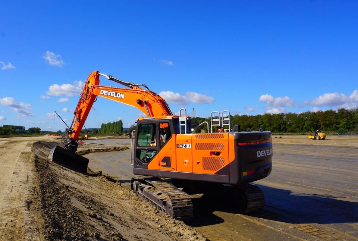 Successful Industry Demo for New Develon Series 9 Excavator