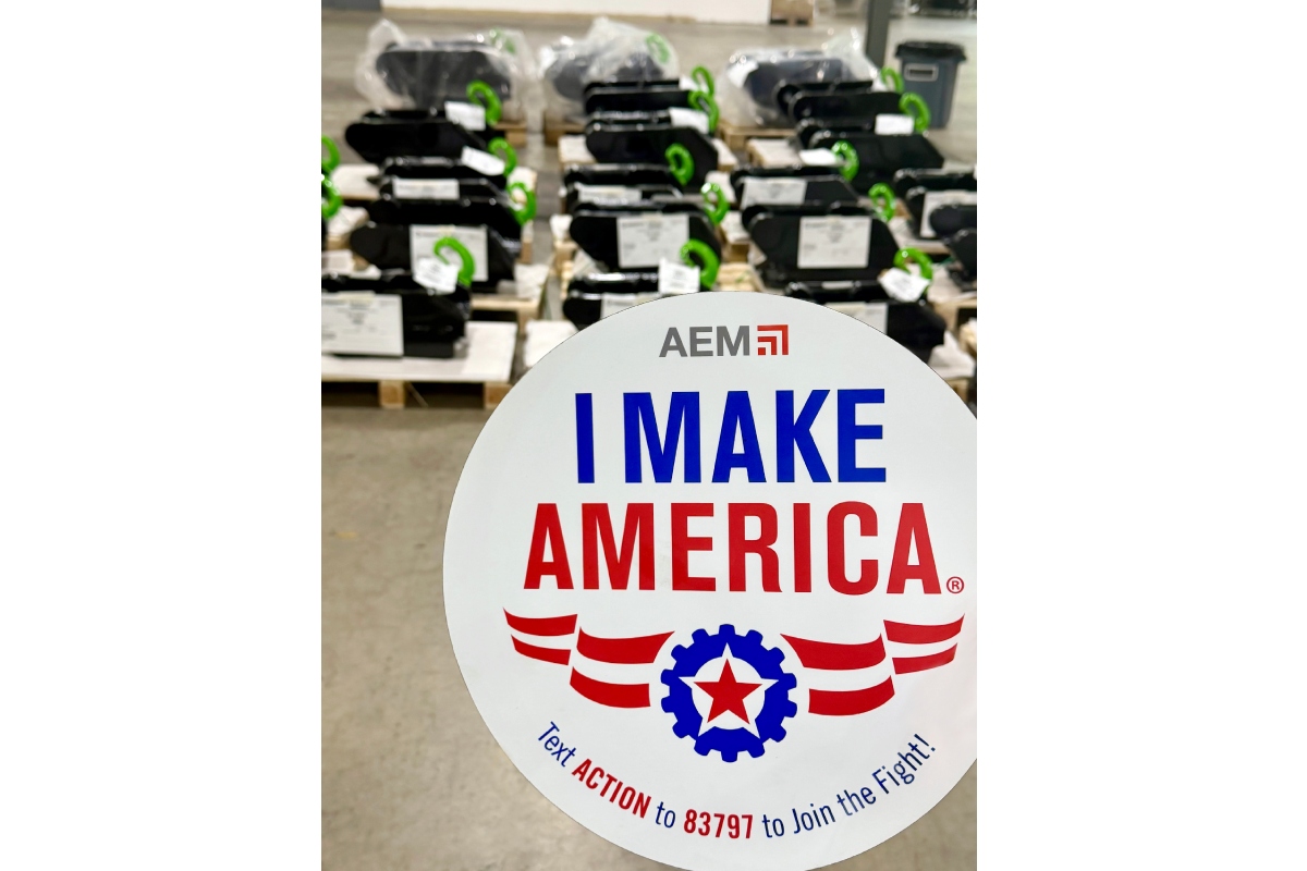I Make America logo with Steelwrist quick couplers in the background
