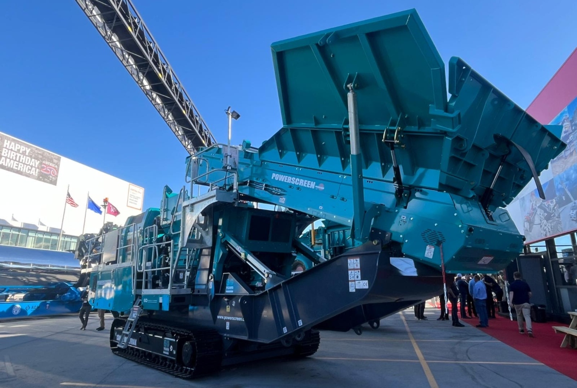 Powerscreen 1300x Maxtrak