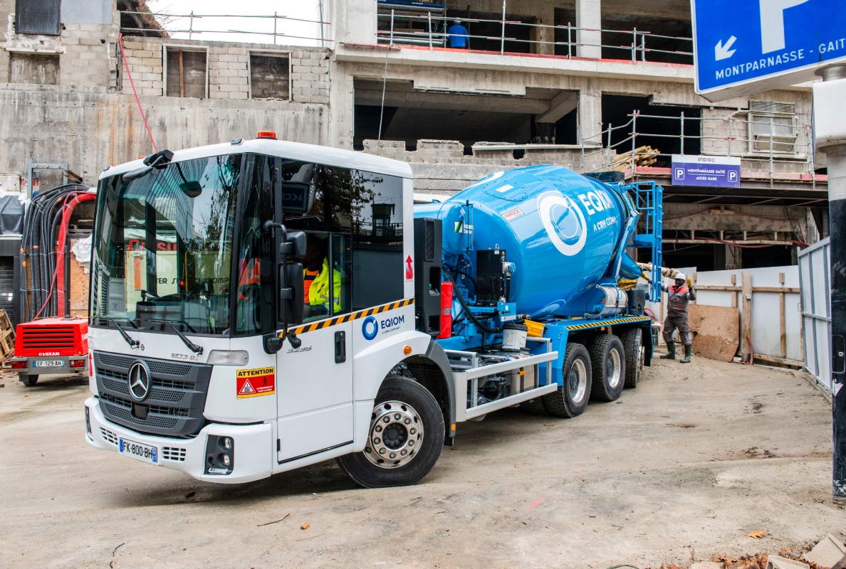 Mercedes-Benz Trucks at bauma 2025: Sustainable vehicle, service, and mobility solutions for construction transport