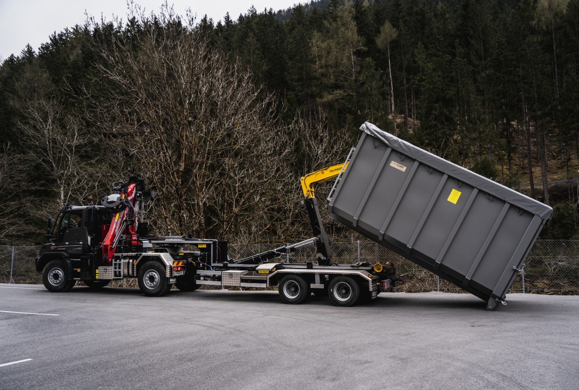 Mercedes-Benz Trucks at bauma 2025: Sustainable vehicle, service, and mobility solutions for construction transport
