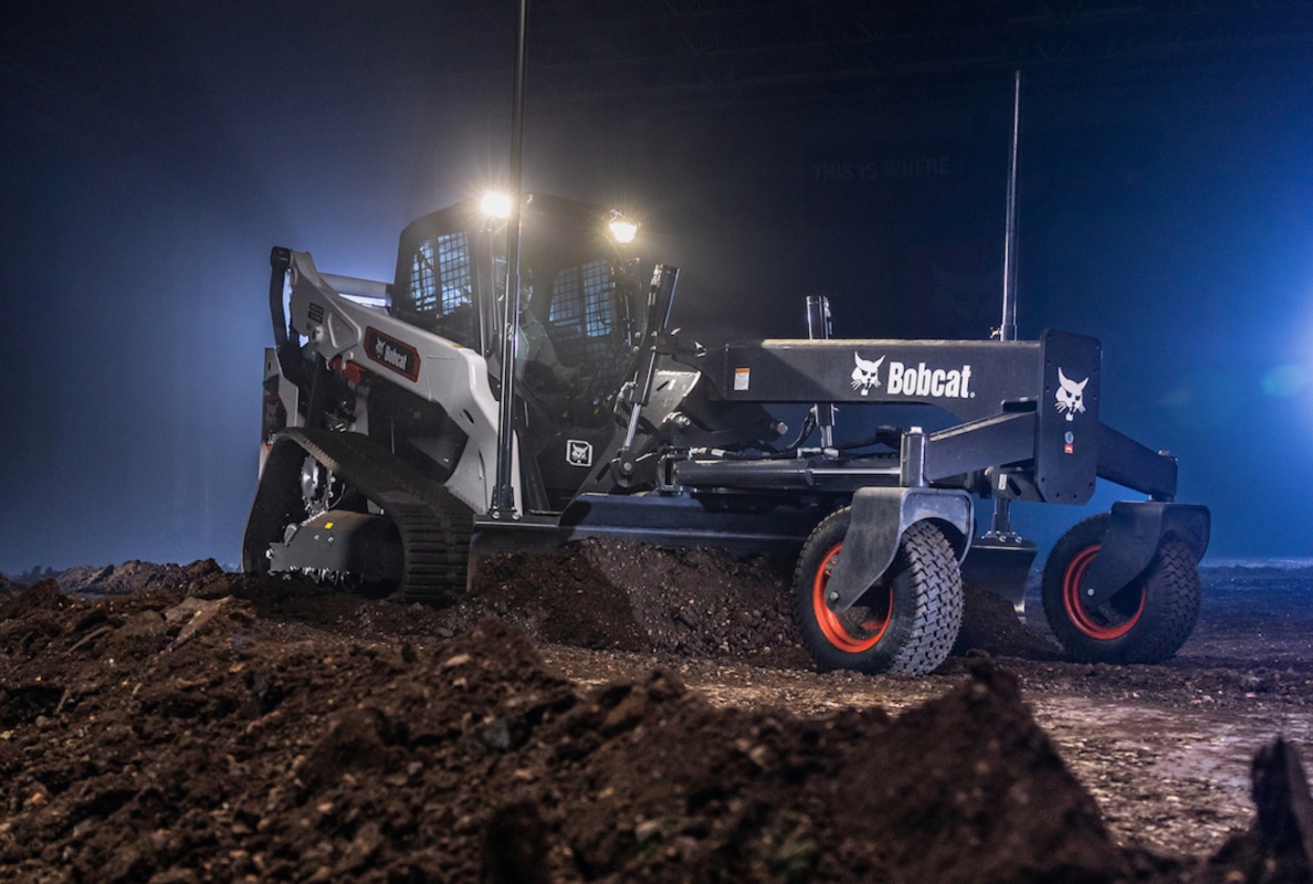 Bobcat T86 R-Series Compact Track Load