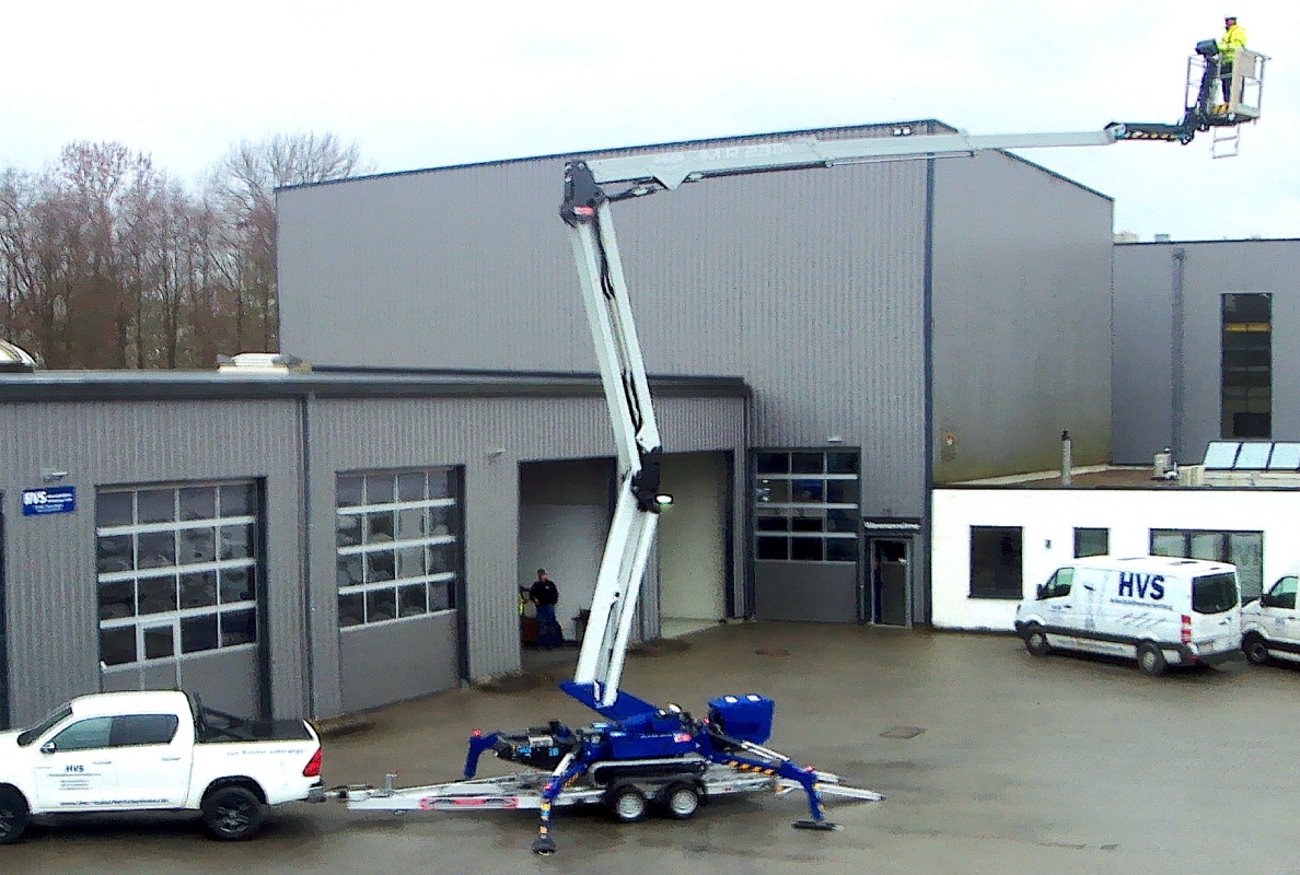 IMER Group Delivers R23DA Crawler Access Platform to HVS Arbeitsbühnen