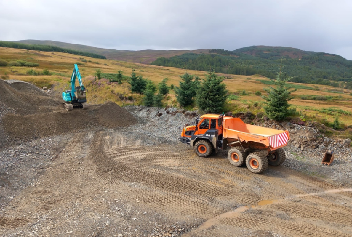 New Develon DA30-7 Articulated Dump Truck Joins Cross Fleet