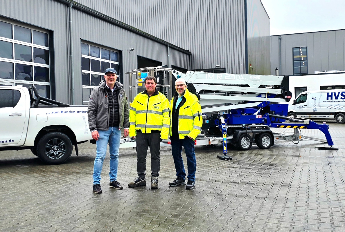 IMER Group Delivers R23DA Crawler Access Platform to HVS Arbeitsbühnen
