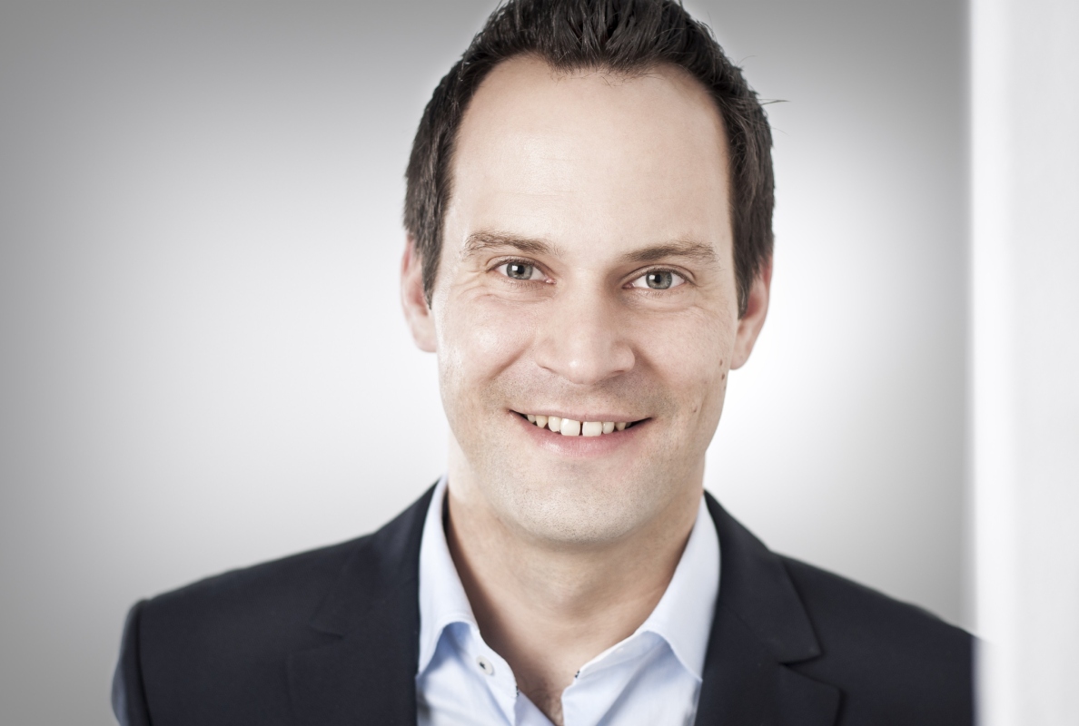 Florian Weiler heads the sales department for forklifts and port technology