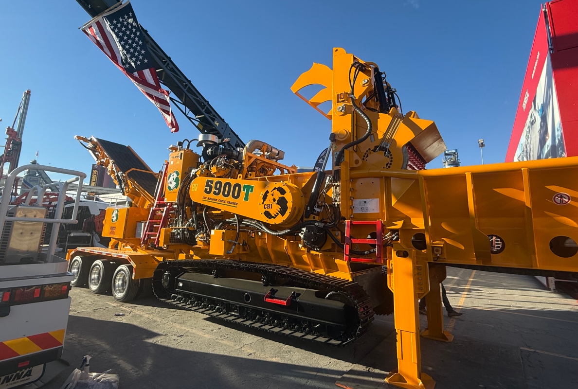 CBI 5900T Horizontal Grinder