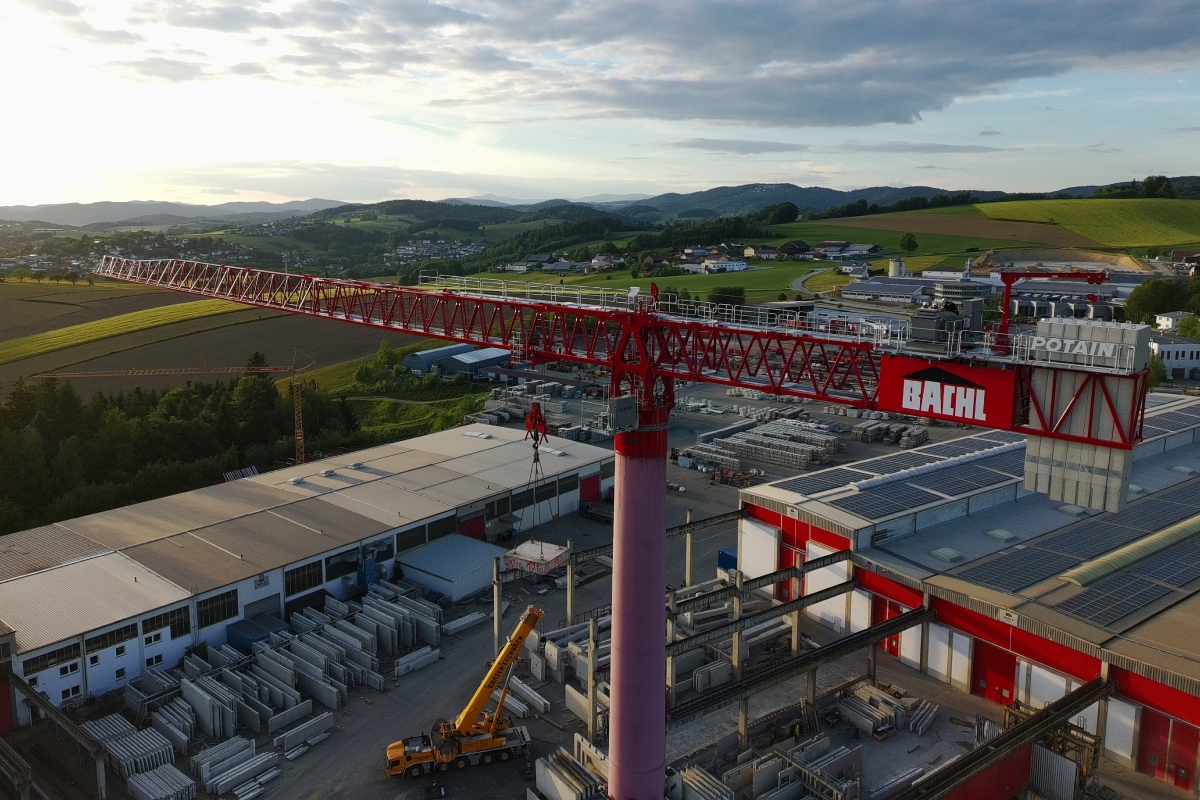 Potain MDT 1609 tower crane
