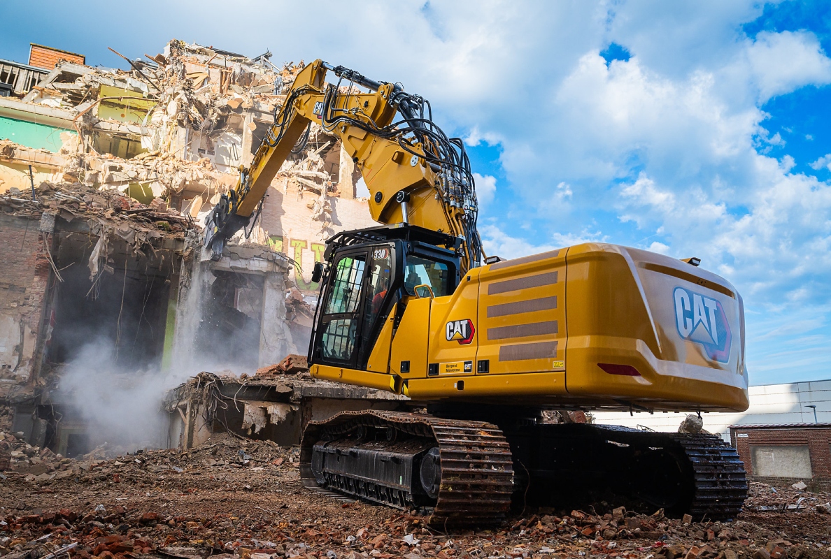 The Cat® 330 UHD is