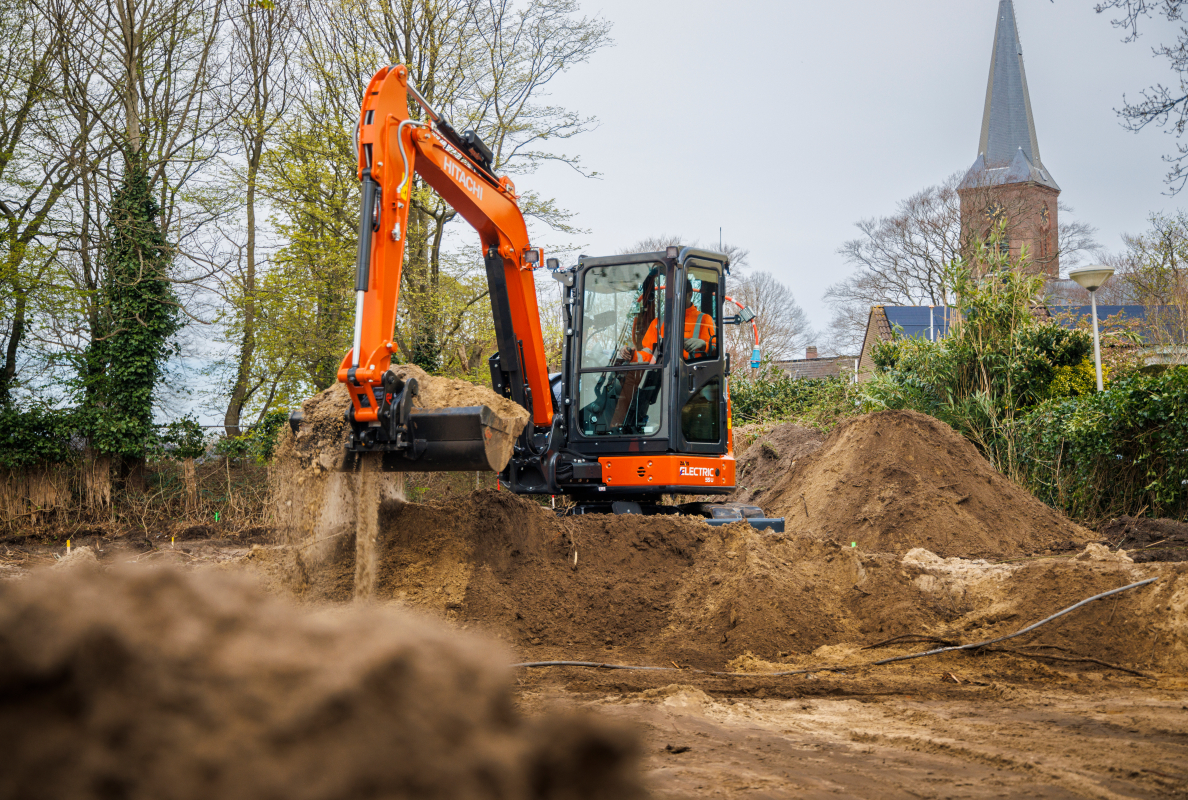 Hitachi ZX55U-6EB