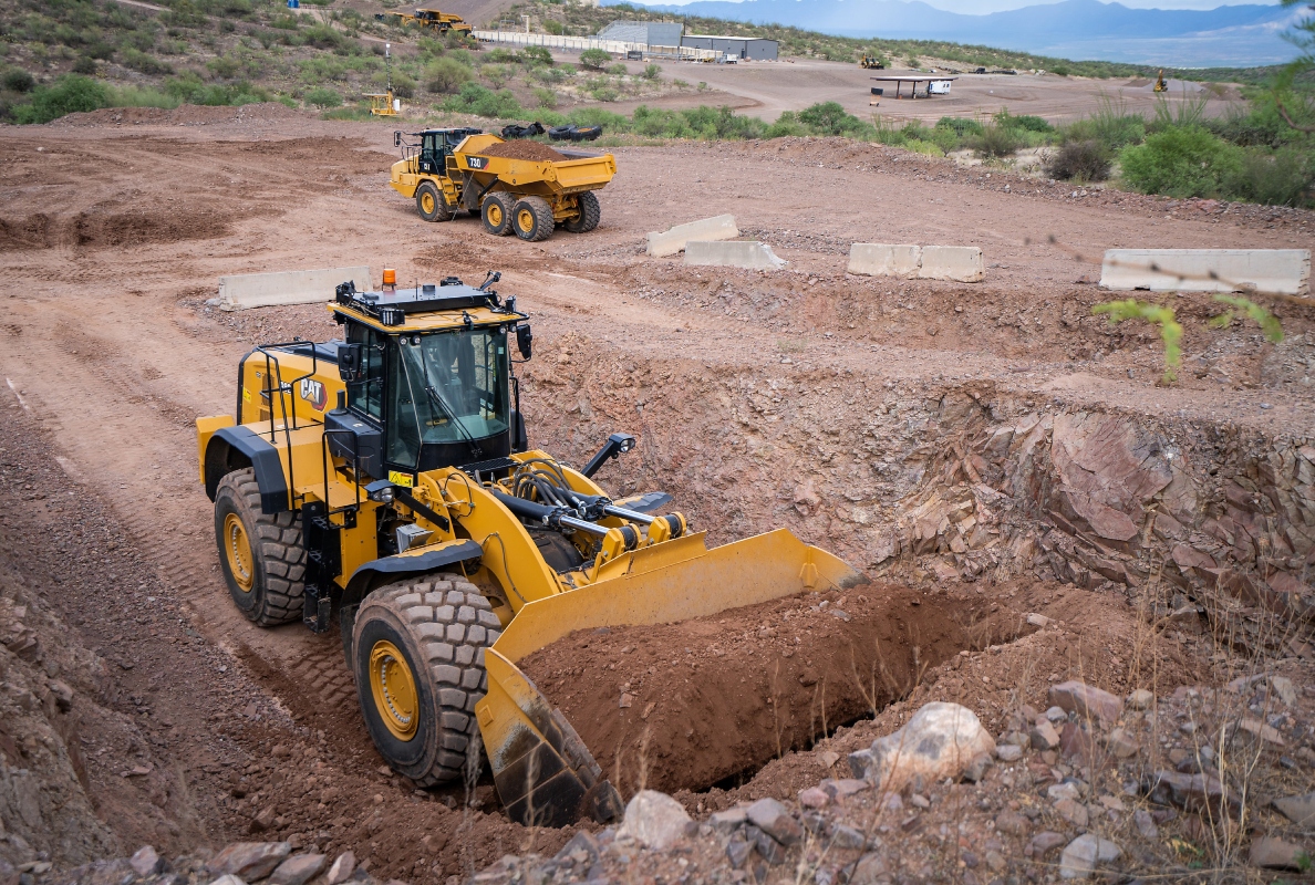 Cat Command for Loading is expending to medium wheel loaders.