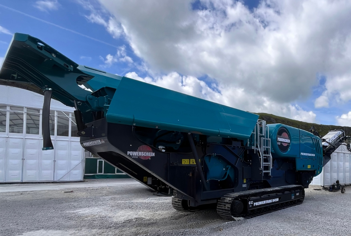 PowerX will demonstrate how the Premiertrak R450 supports their rental and contract aggregate processing services.