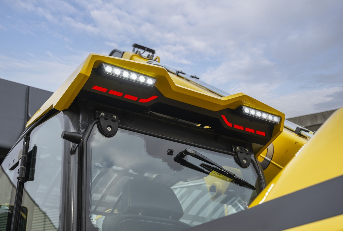 New Holland Hybrid Telehandler