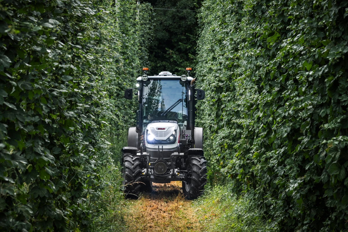 STEYR Traktors Spezial F CVT