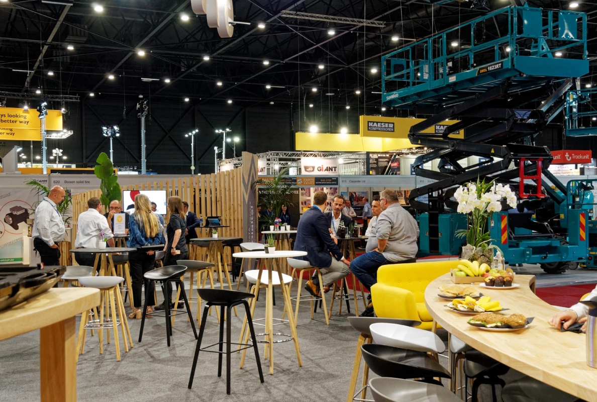 Exhibitor presentations at IRE & APEX
