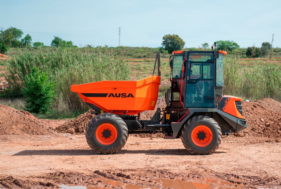 Meet the all-new AUSA DR902AHG reversible dumper