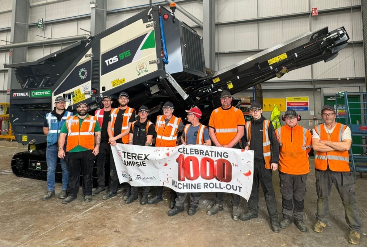 The team behind the 1000th machine build at Terex Campsie