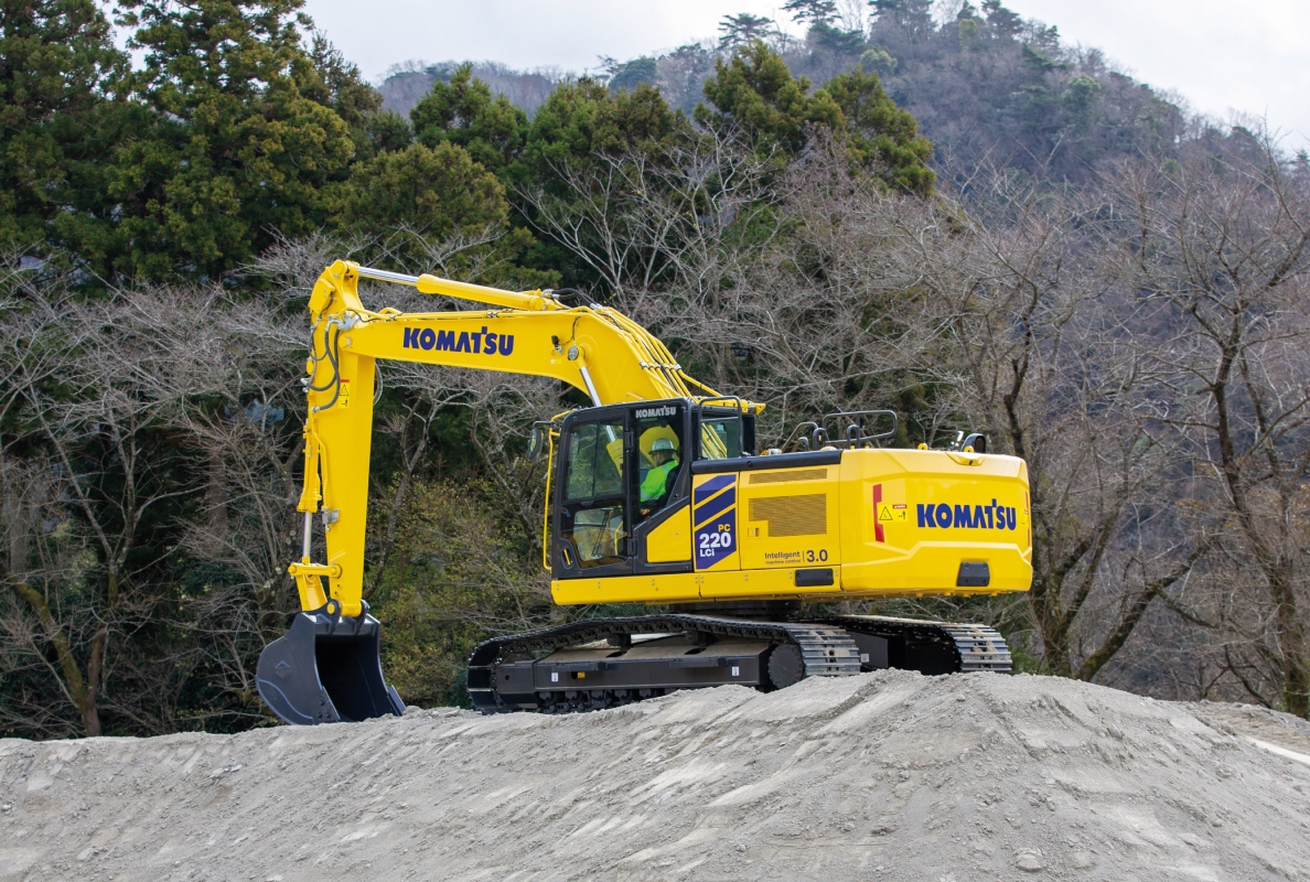 Komatsu PC220LCi-12