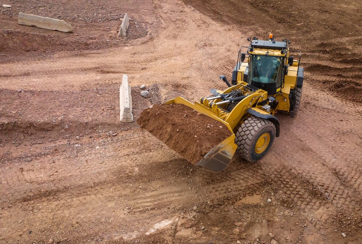 Cat Command for Loading is expending to medium wheel loaders.
