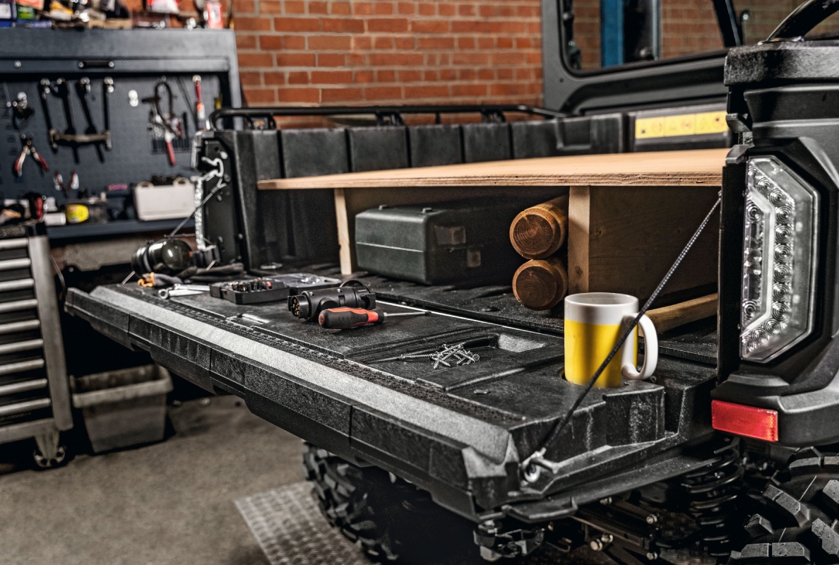John Deere Introduces the New Gator™ XUV 875M Utility Vehicle
