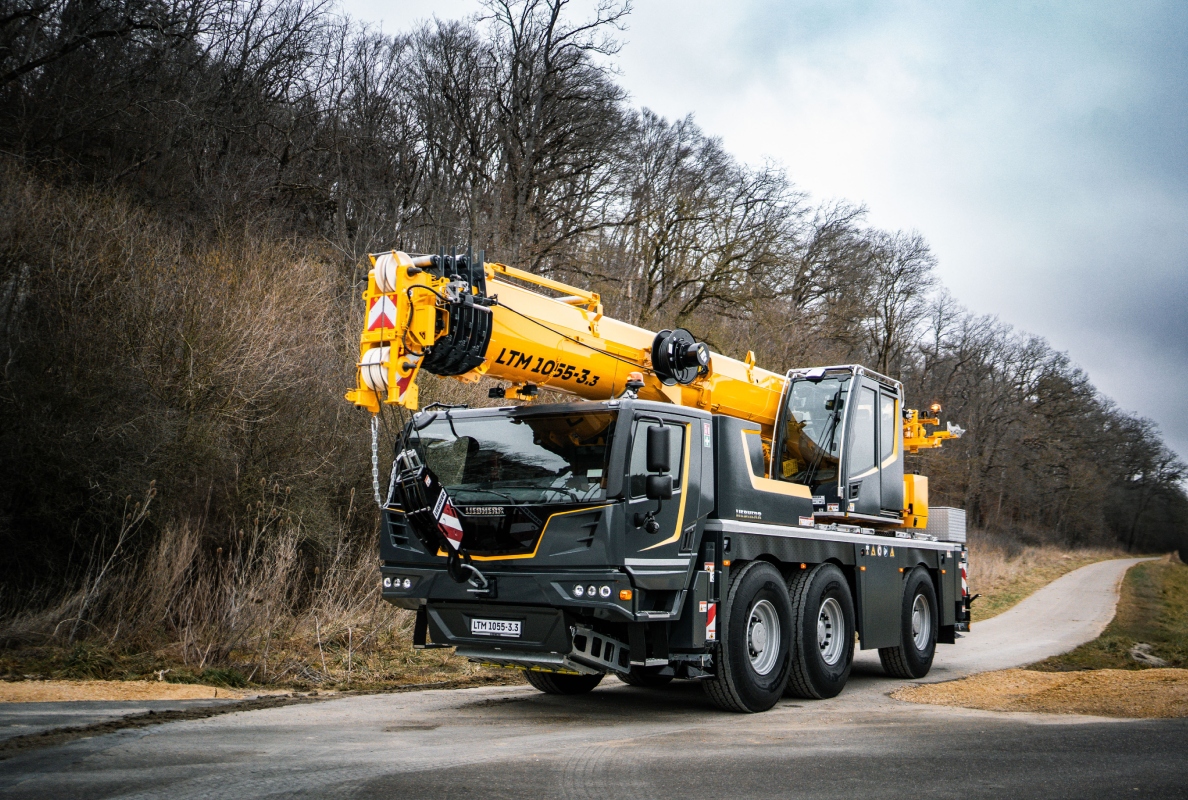 The LTM 1055-3.3 excels at combining high mobility and performance.