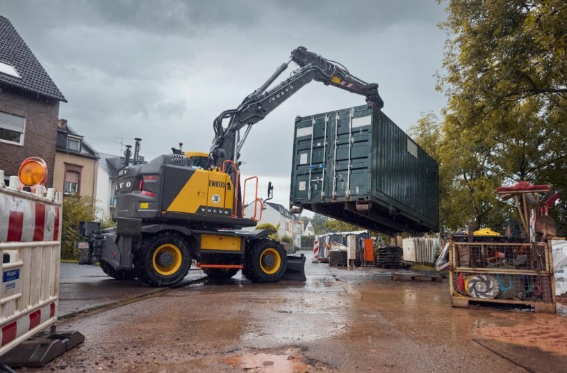 Swing into action - Volvo Construction Equipment unveil their new generation EWR150 and EWR170 short swing wheeled excavators