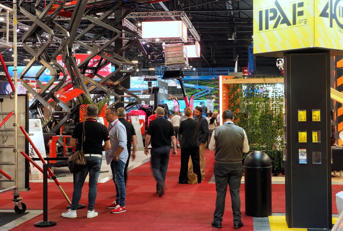 Exhibitor presentations at IRE & APEX