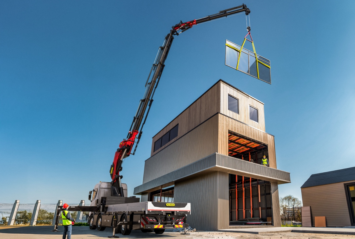 Built to Master Demanding Tasks the Smart Way: The New PALFINGER PK 720 TEC.