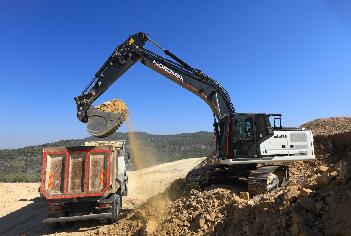 HİDROMEK HMK 230 LC