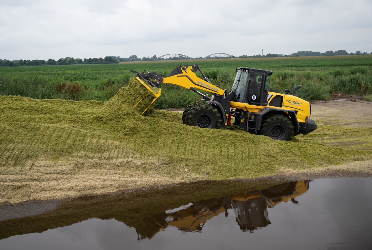 New Holland W170D Forage Power